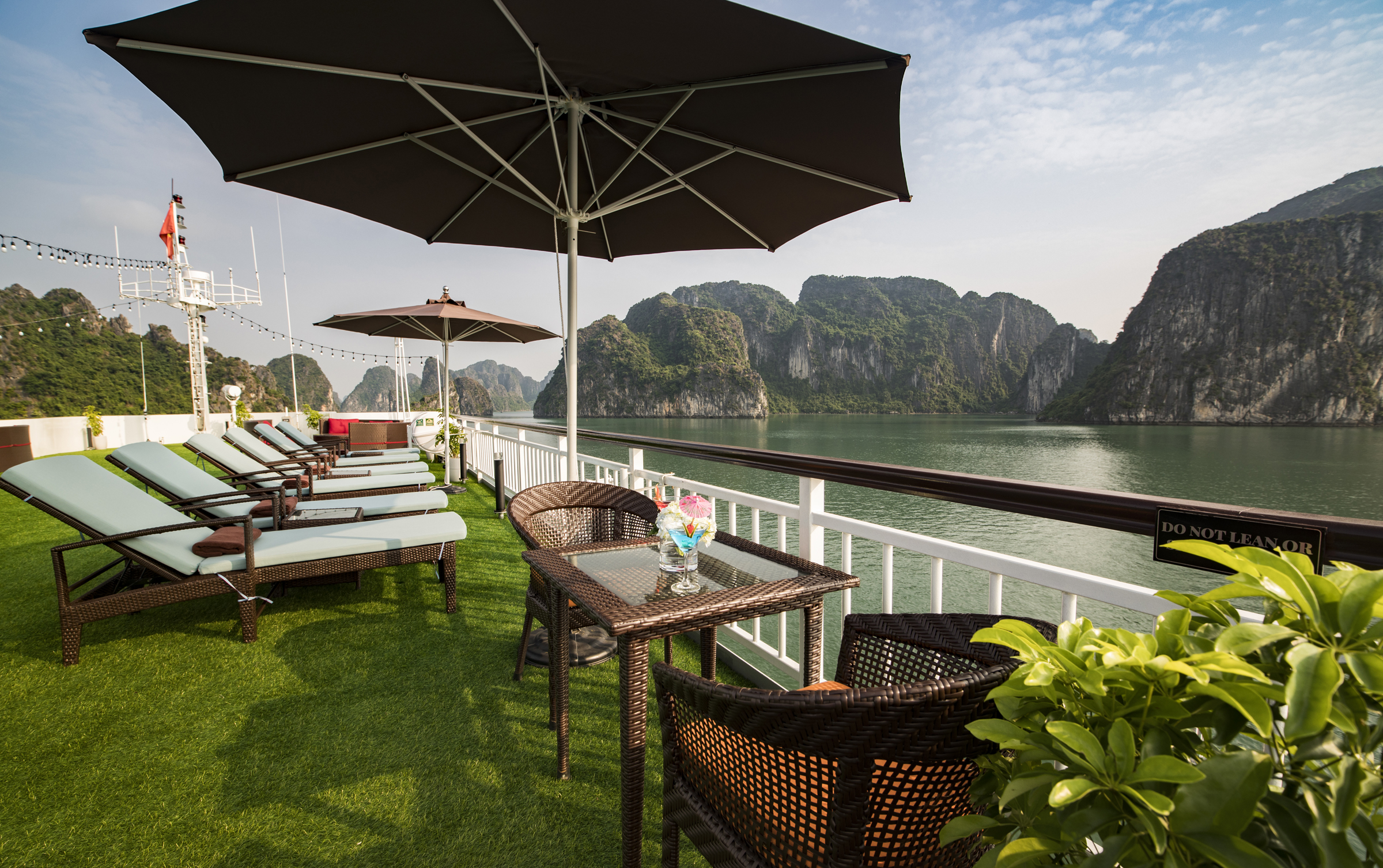 Sundeck — 5